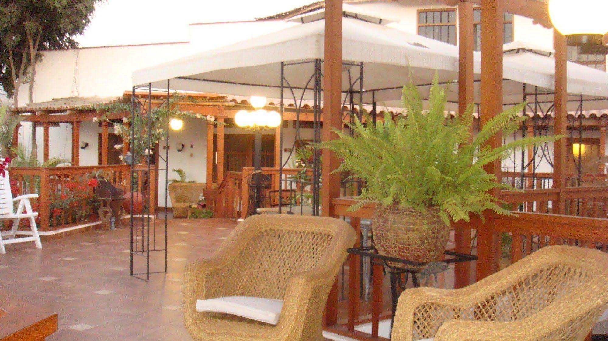Hotel Don Agucho Nazca Buitenkant foto